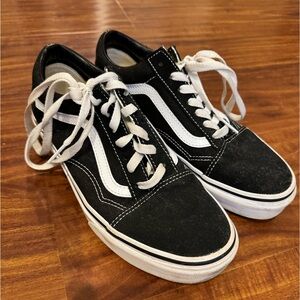 Black Vans Women’s 7.5